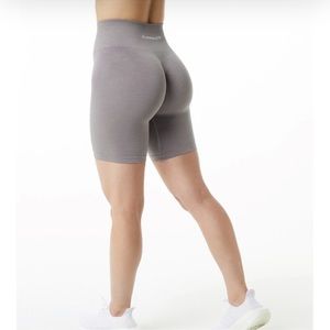 Alphalete biker shorts 7.5 lightly used color storm grey SOLD OUT ONLINE